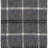 Klippan Yllefabrik Klippan Tartan - Dark Grey - Woonplaid - Donkergrijs Wolwit Okergeel - 100% Wollen Plaid - Duurzame Wol 130cm X 200cm - Wasbaar -Klippan Yllefabrik 817x1200