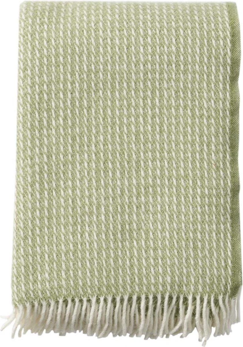 Klippan Yllefabrik Klippan Line - Green - Plaid - Wollen Plaid - ZachtGroen Wolwit - 100% Wol - 130cm X 200cm - Wasbaar 3 Klippan Yllefabrik Klippan Line - Green - Plaid - Wollen Plaid - ZachtGroen Wolwit - 100% Wol - 130cm X 200cm - Wasbaar