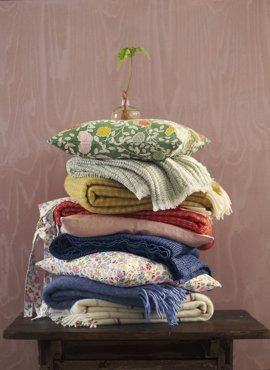 Klippan Yllefabrik Klippan Wollen Plaid- Tartan Beige- Geruit Plaid - 130x200cm 4 Klippan Yllefabrik Klippan Wollen Plaid- Tartan Beige- Geruit Plaid - 130x200cm - Afbeelding 2