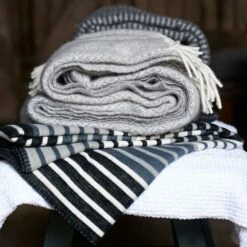 Klippan Yllefabrik Stella Plaid 130 X 200 Cm, Smokey Blue -Klippan Yllefabrik klippan yllefabrik stella plaid 10 1